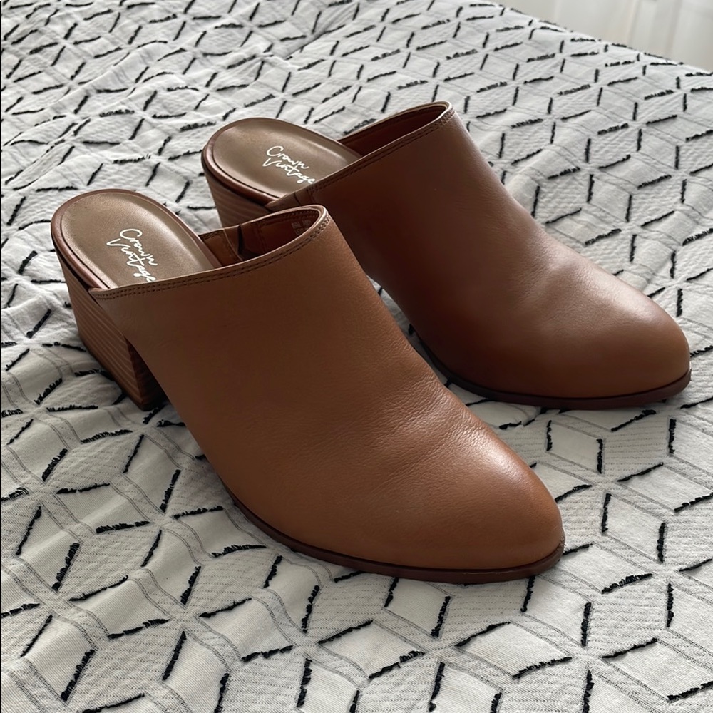 Crown Vintage Cognac Brown Leather Mules Women’s 8.5